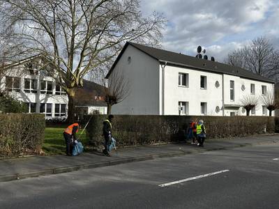 Frühjahrsputz-Aktion der Stadt Königswinter durch die Bewohner:innen der städtischen Gemeinschaftsunterkünfte für Geflüchtete © Stadt Königswinter 3