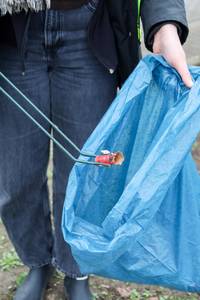 Müll an der Rheinallee © Stadt Königswinter/Pressestelle Blauer Müllbeutel