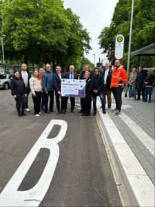 Gruppenbild am Rheinradweg