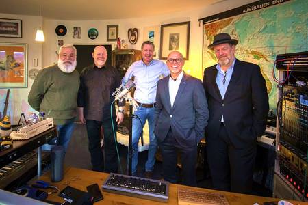 Im Tonstudio: (v.l.) Ulrich Berres, Helmut Reinelt, Peter Wirtz, Johannes Kuchta, Christian Padberg