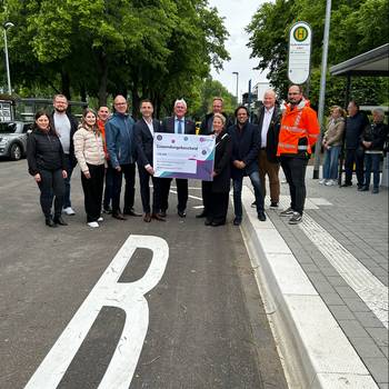 Eröffnung des Rheinradwegs am 13. Mai 2026 © Stadt Königswinter/Pressestelle Gruppenbild am Rheinradweg