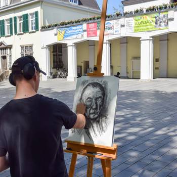 Das Kunstwerk konnte im Anschluss ersteigert werden
