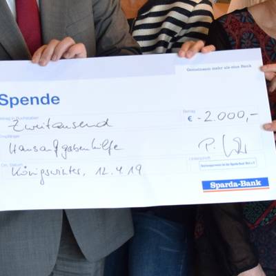 SpendenuebergabeFluechtlingshilfeSparda2019 SpendeDetail