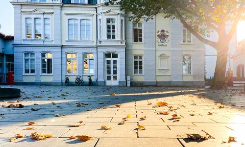 rathausaltstadtherbst quadrat