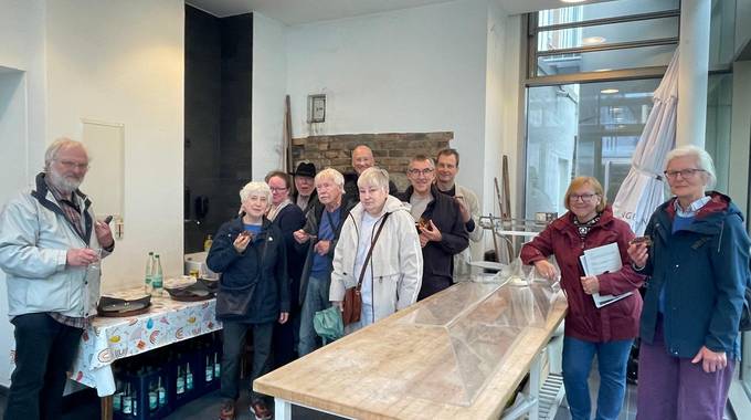 Die Gruppe der Teilnehmenden im Museum