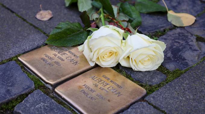 stolpersteine wasserfamiliecahn low